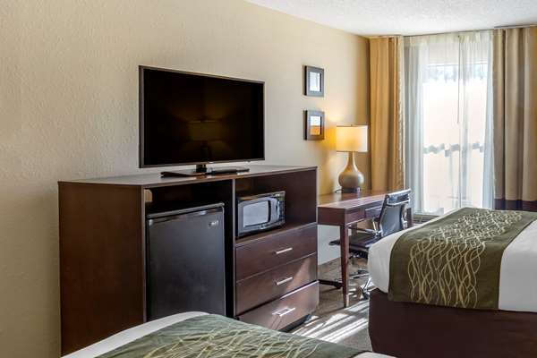  - Comfort Inn Clinton