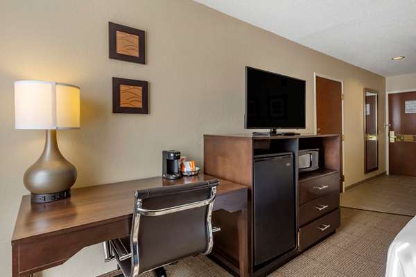  - Comfort Inn Clinton