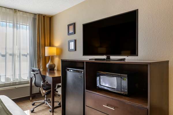 - Comfort Inn Clinton