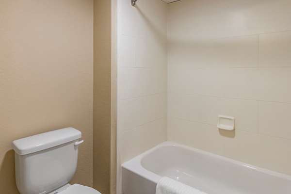  - Comfort Inn Clinton