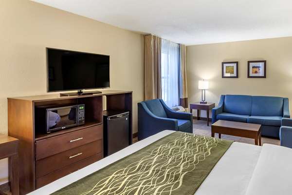 Suite - Comfort Inn Clinton