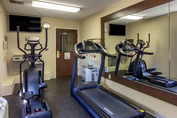 Fitness/ Exercise Room - Comfort Inn Clinton