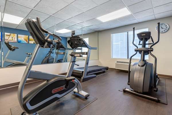 Fitness/ Exercise Room - Comfort Suites Southport