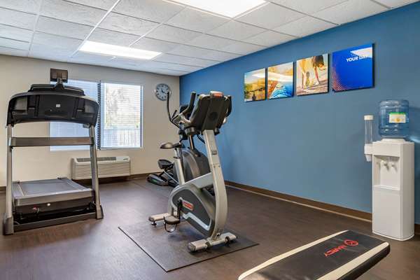 Fitness/ Exercise Room - Comfort Suites Southport