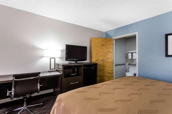  - Quality Inn & Suites Mooresville - I-77, Exit 36
