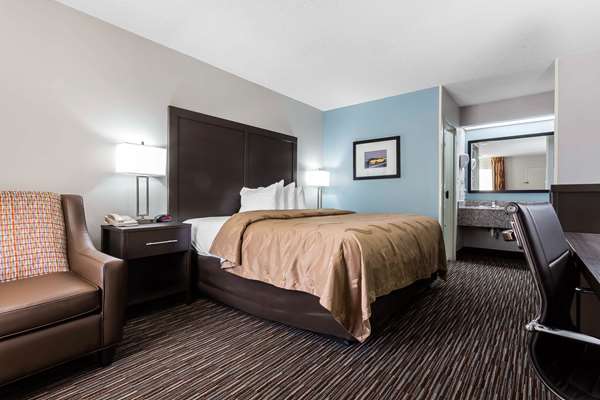  - Quality Inn & Suites Mooresville - I-77, Exit 36