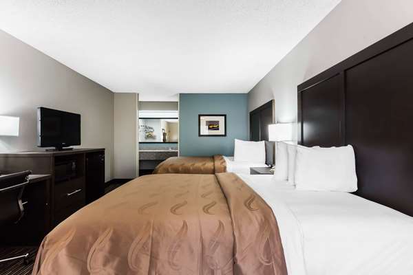  - Quality Inn & Suites Mooresville - I-77, Exit 36