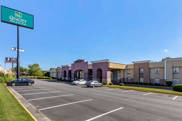 Exterior view - Quality Inn & Suites Airport Greensboro - I-40, Exit 210