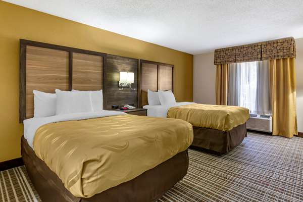 Suite - Quality Inn & Suites Airport Greensboro - I-40, Exit 210