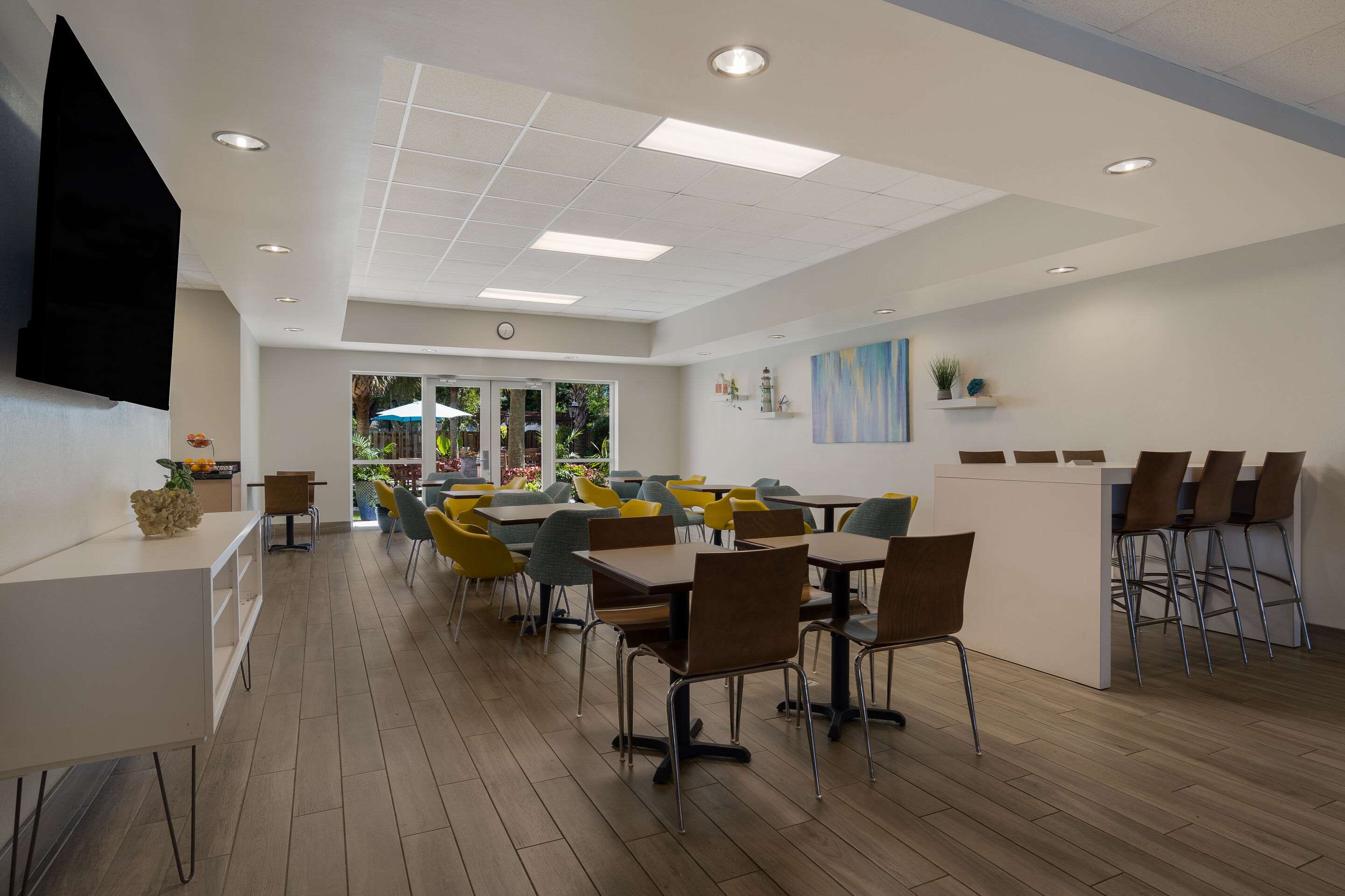 Breakfast area | Mainstay Suites Wilmington