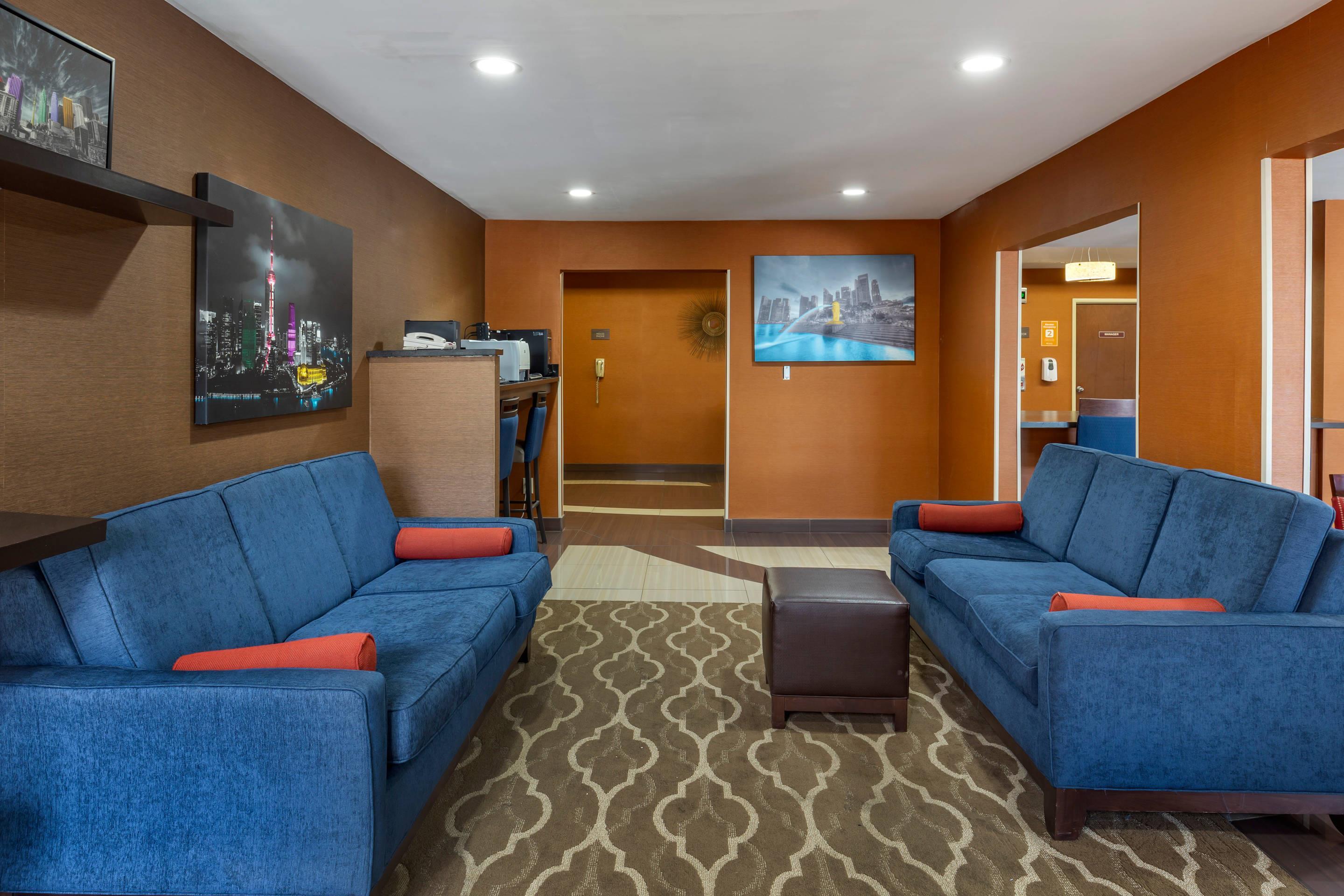 Spacious lobby with sitting area | Comfort Inn Garner Clayton I-40