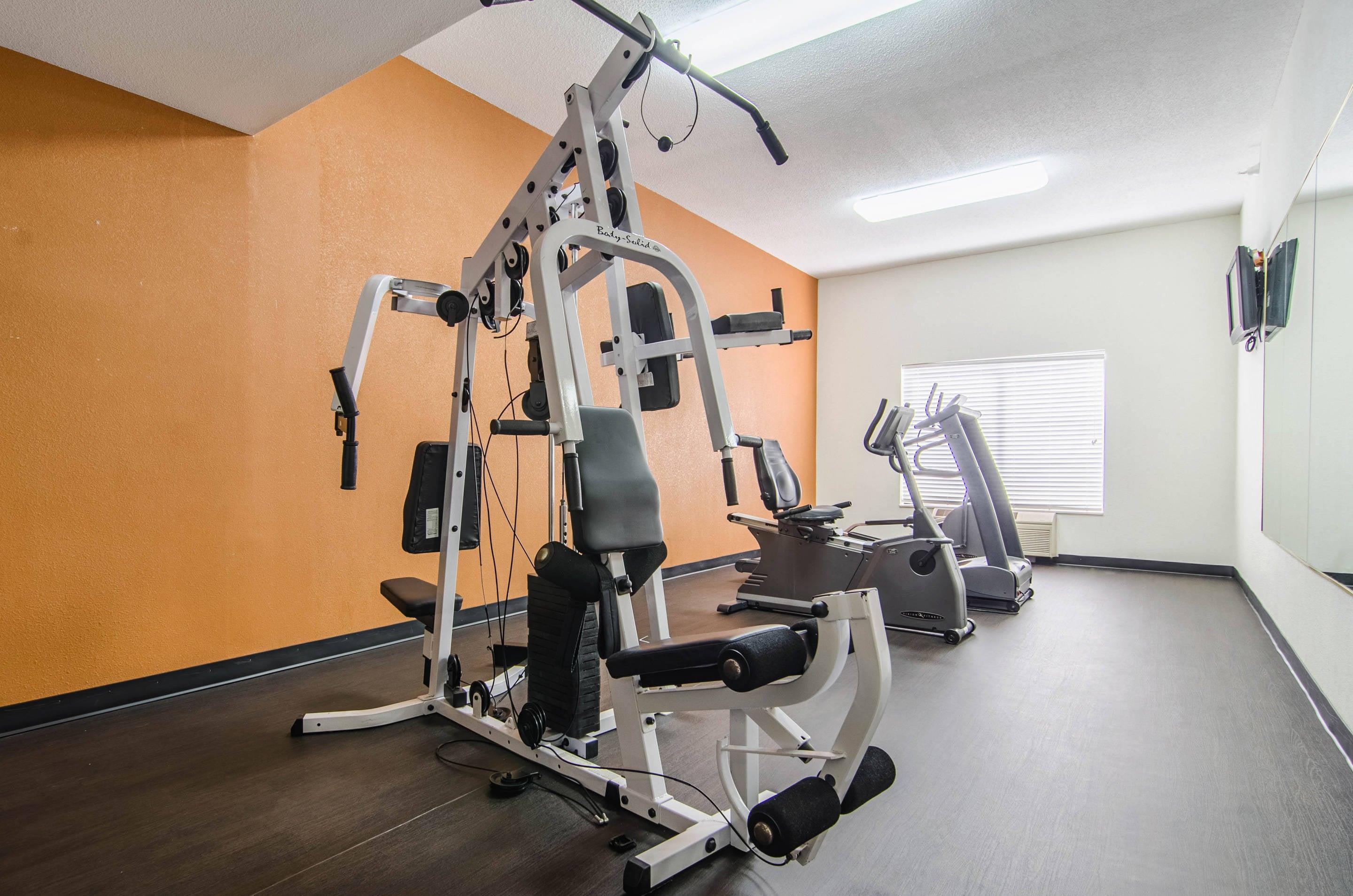 Fitness center | Quality Suites