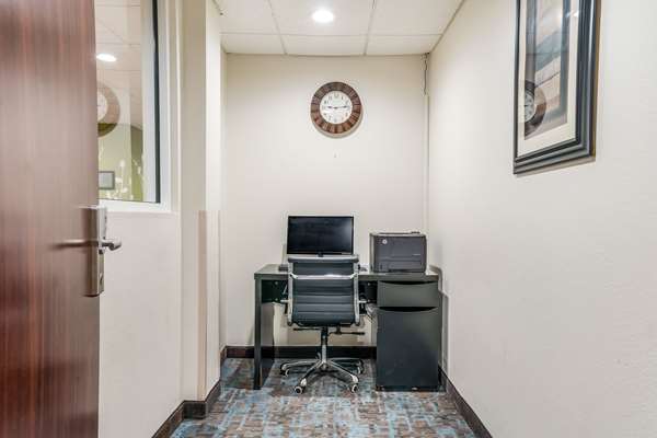 Conference Area - Sleep Inn & Suites Jacksonville