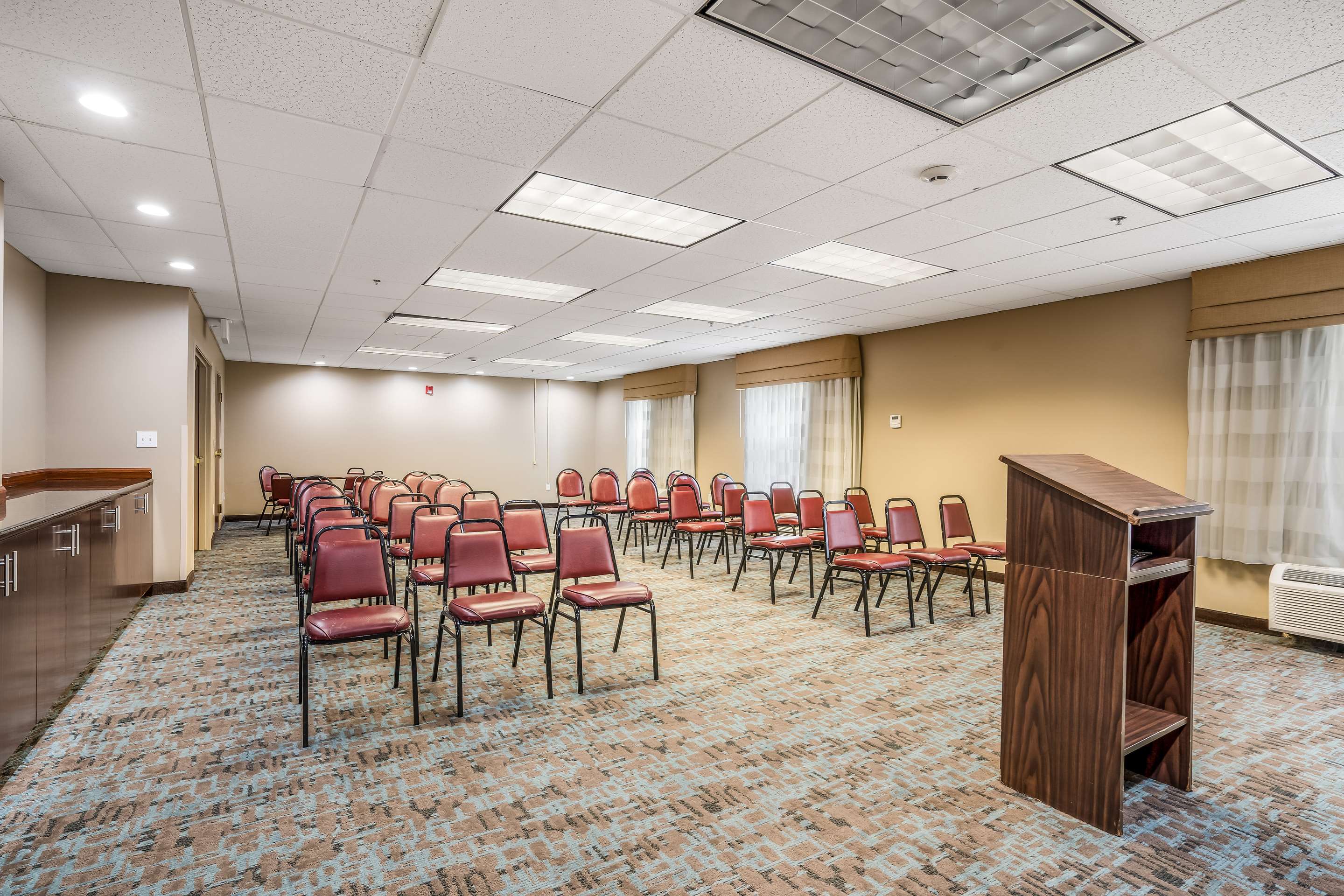Meeting room | Sleep Inn & Suites Jacksonville near Camp Lejeune