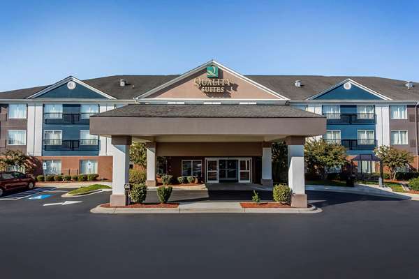 Exterior view - Quality Inn & Suites Pineville - I-485, Exit 64