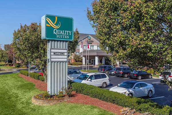 Exterior view - Quality Inn & Suites Pineville - I-485, Exit 64