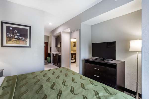  - Quality Inn & Suites Pineville - I-485, Exit 64