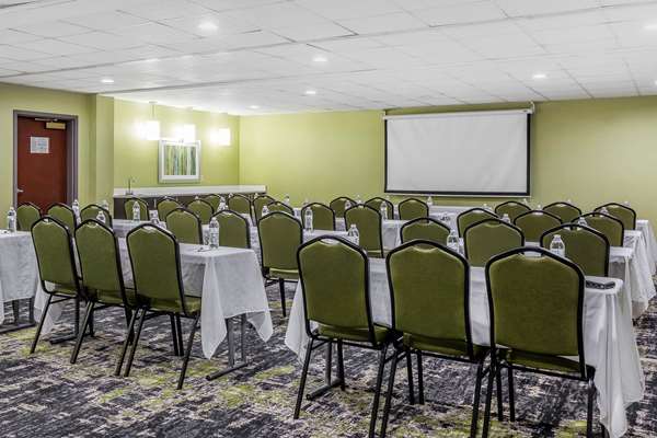  - Quality Inn & Suites Pineville - I-485, Exit 64