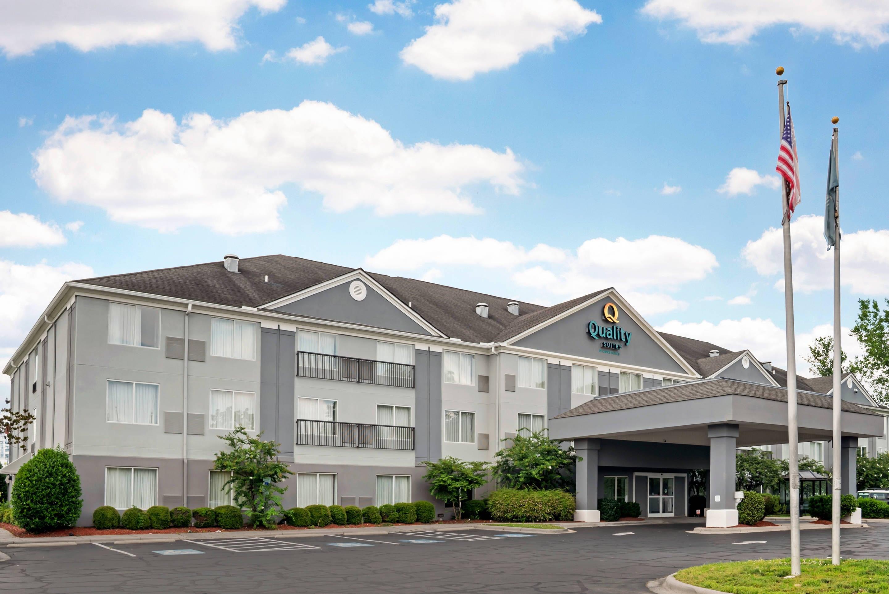 Hotel exterior | Quality Suites Pineville - Charlotte