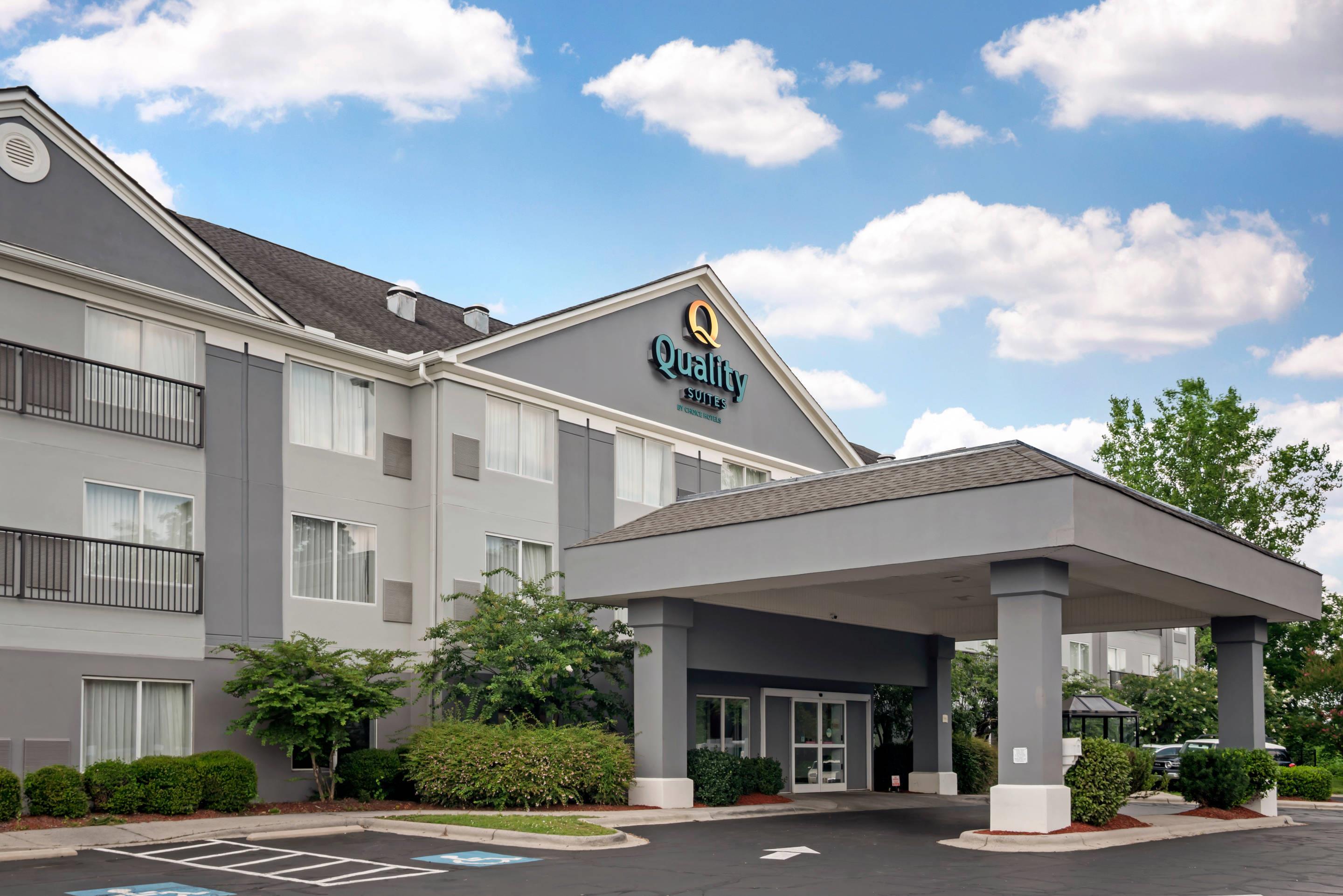 Hotel exterior | Quality Suites Pineville - Charlotte