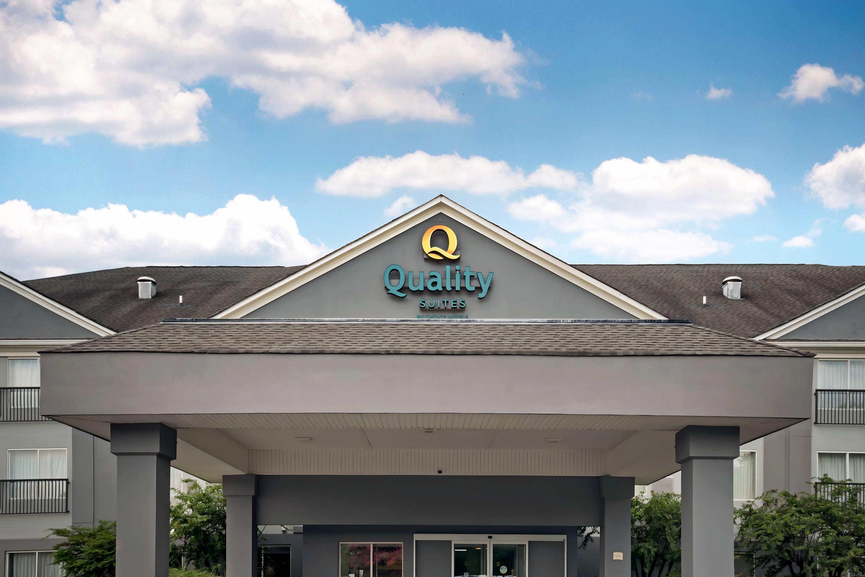Hotel exterior | Quality Suites Pineville - Charlotte