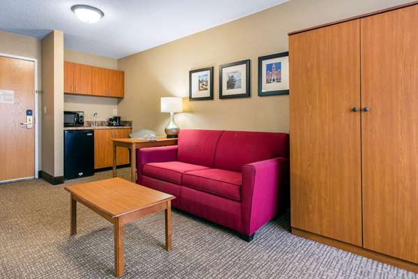  - Comfort Suites Wilmington