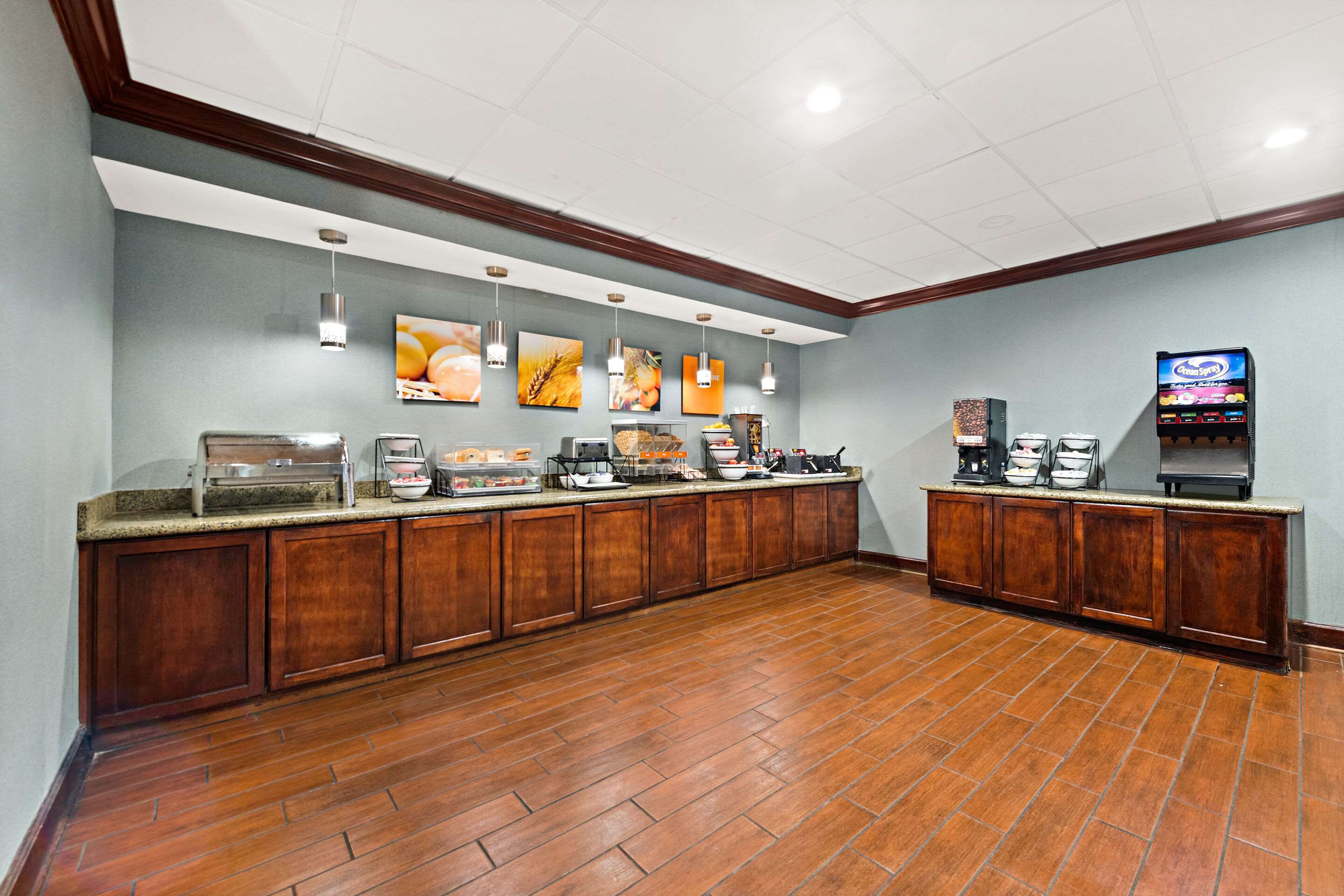 Breakfast area