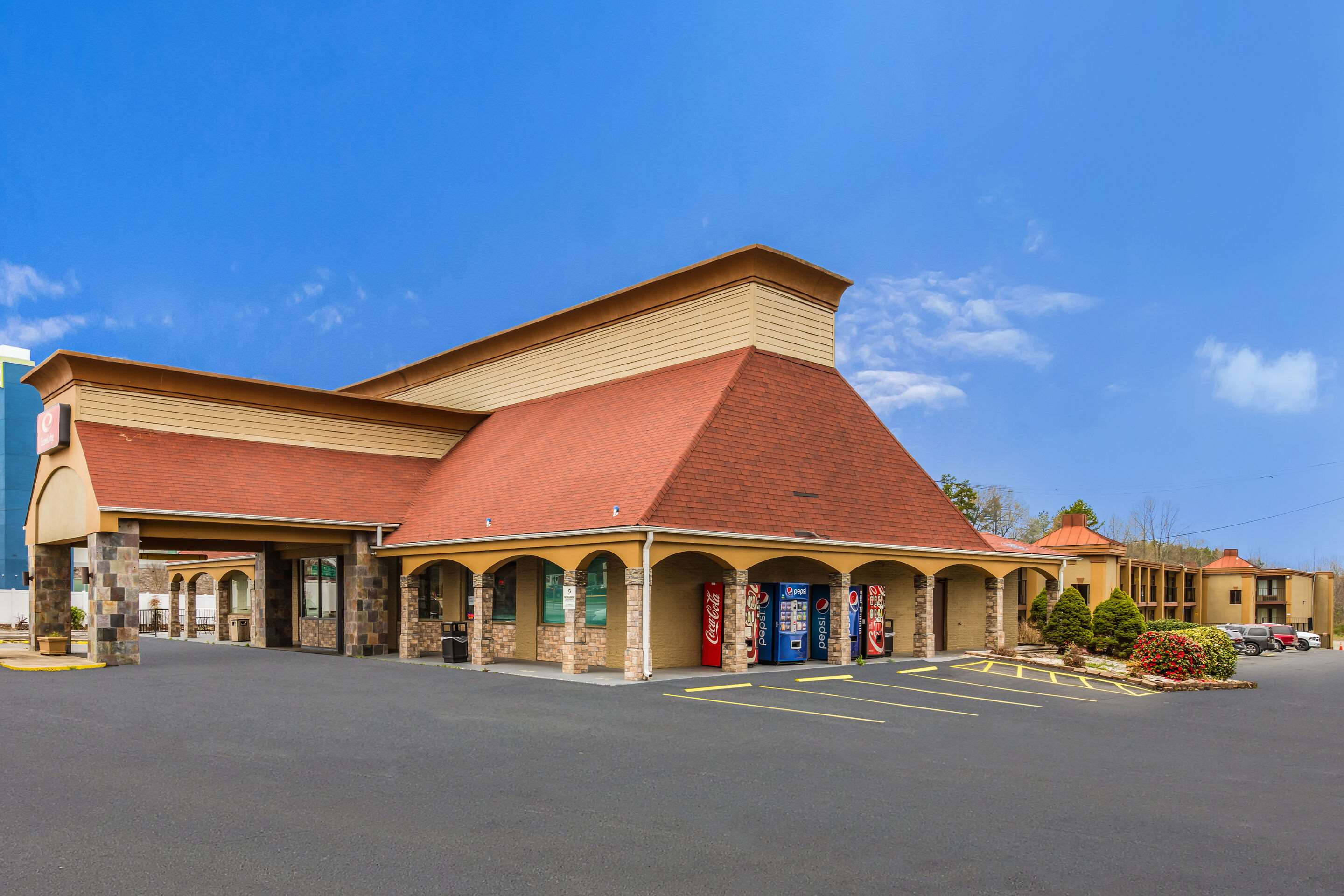 Hotel exterior | Econo Lodge Salisbury