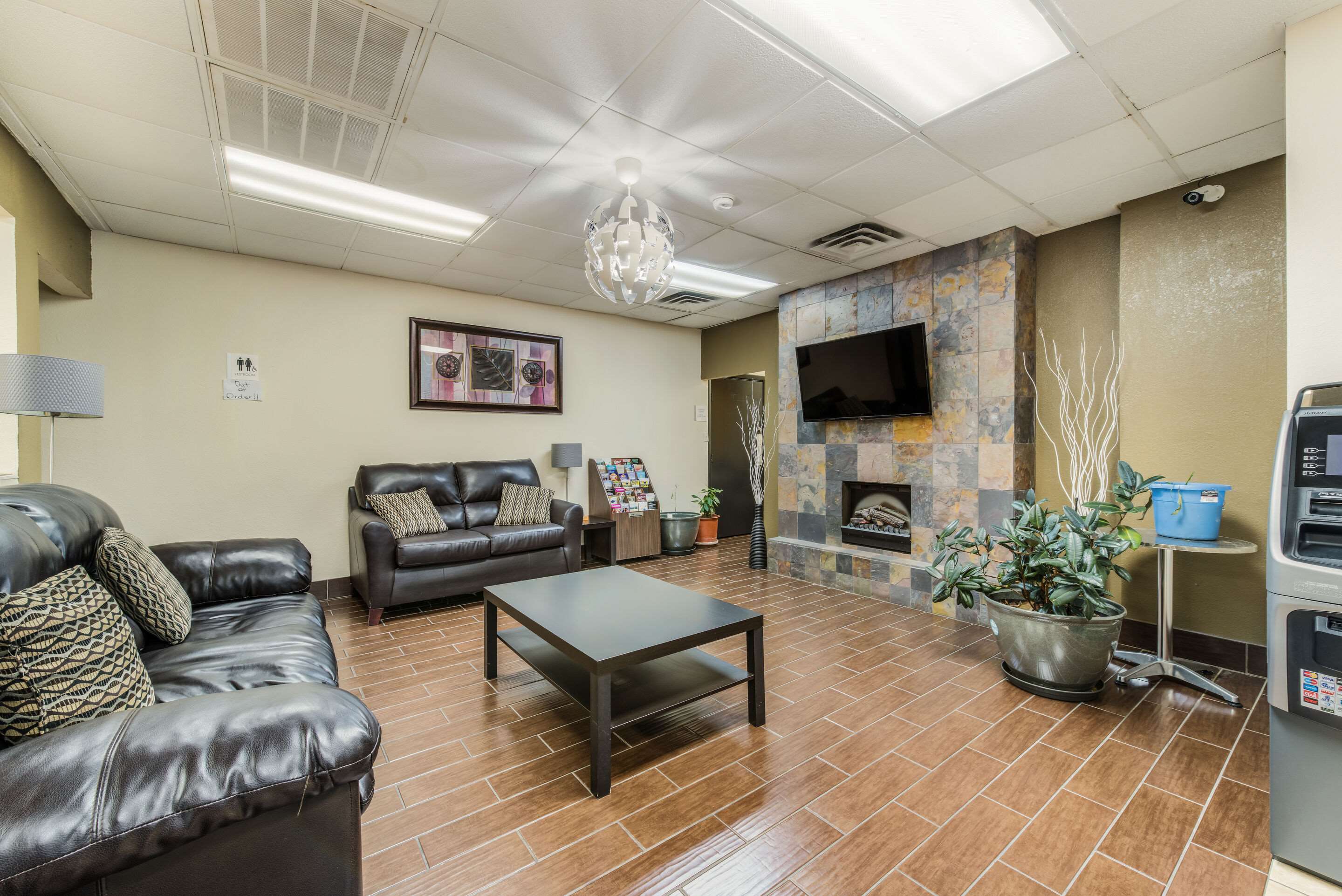 Lobby | Econo Lodge Salisbury