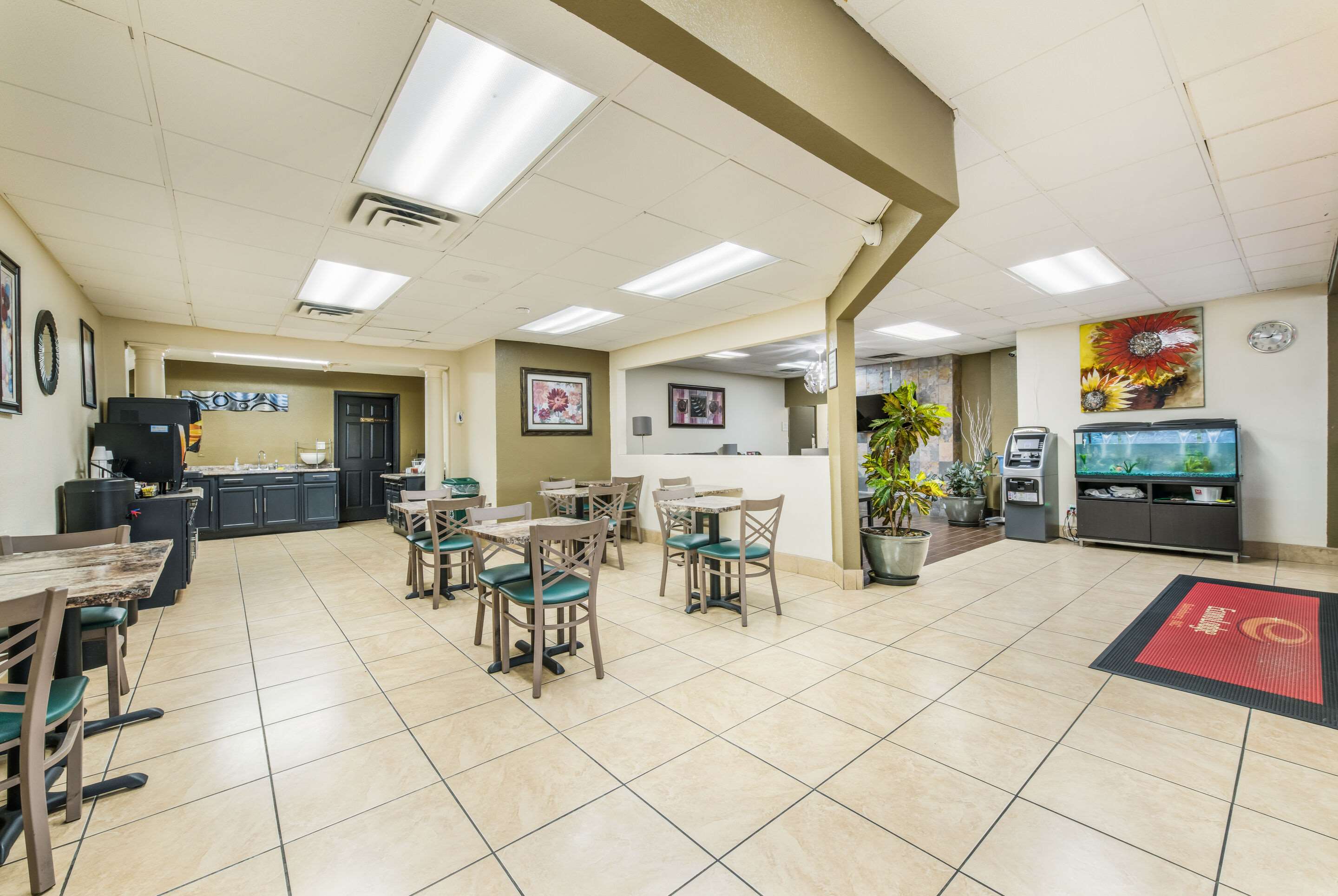 Lobby | Econo Lodge Salisbury