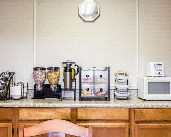 Amenities - Econo Lodge East Matthews