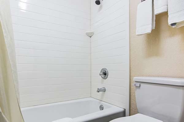  - Econo Lodge East Matthews