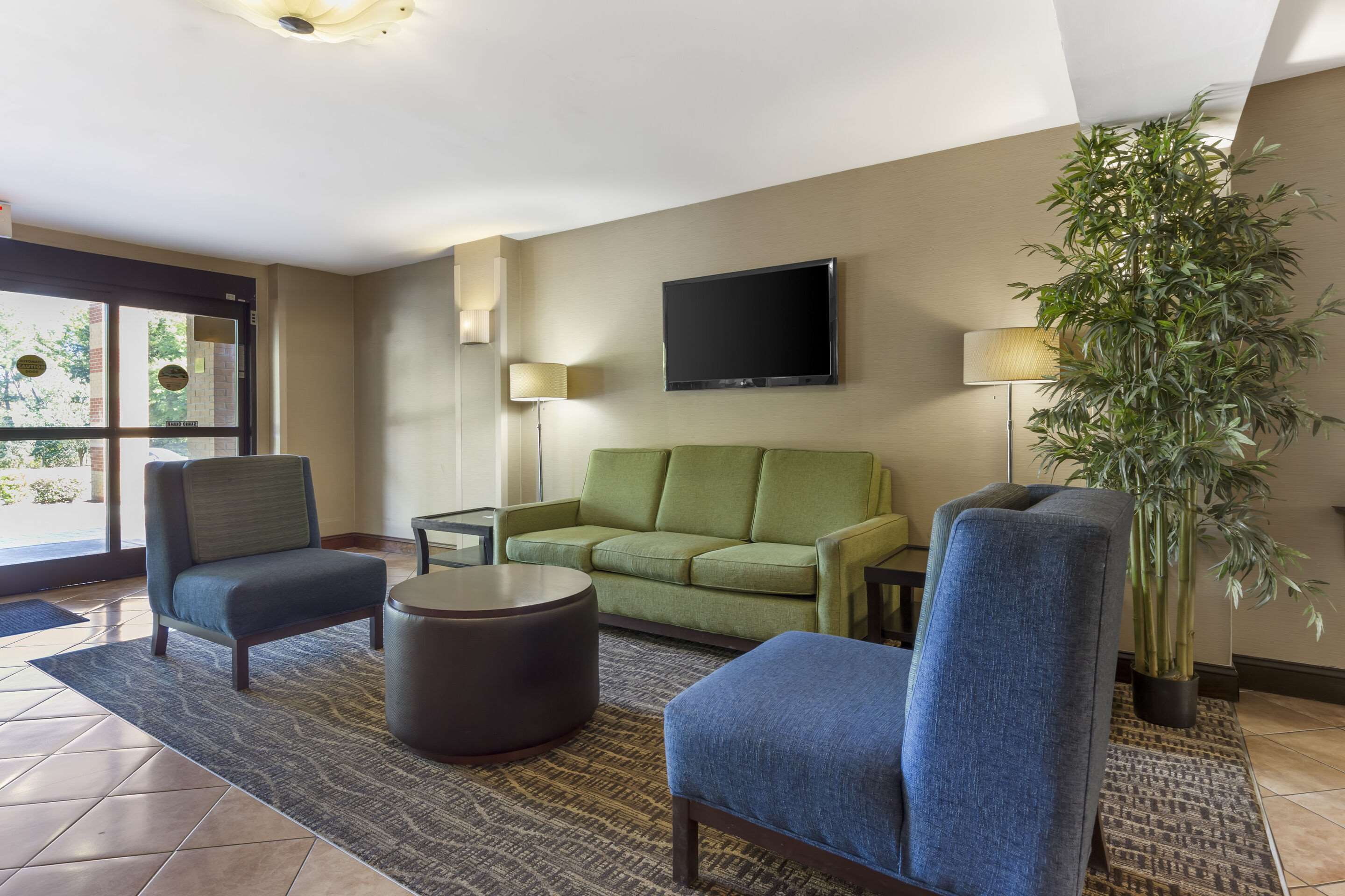 Hotel lobby | Quality Inn Raleigh Downtown