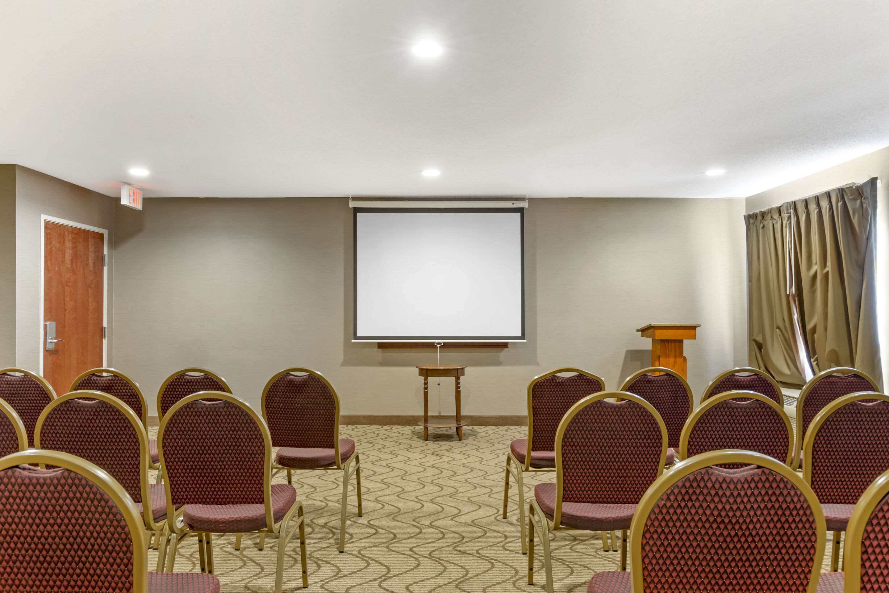Conference Room | Quality Inn Raleigh Downtown