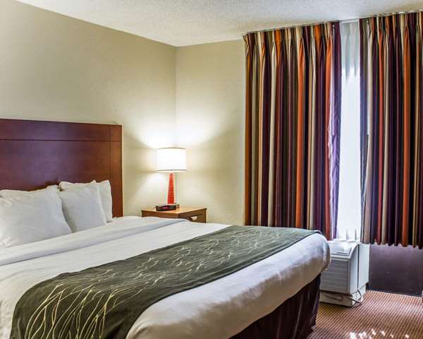 Suite - Comfort Inn Cross Creek Fayetteville