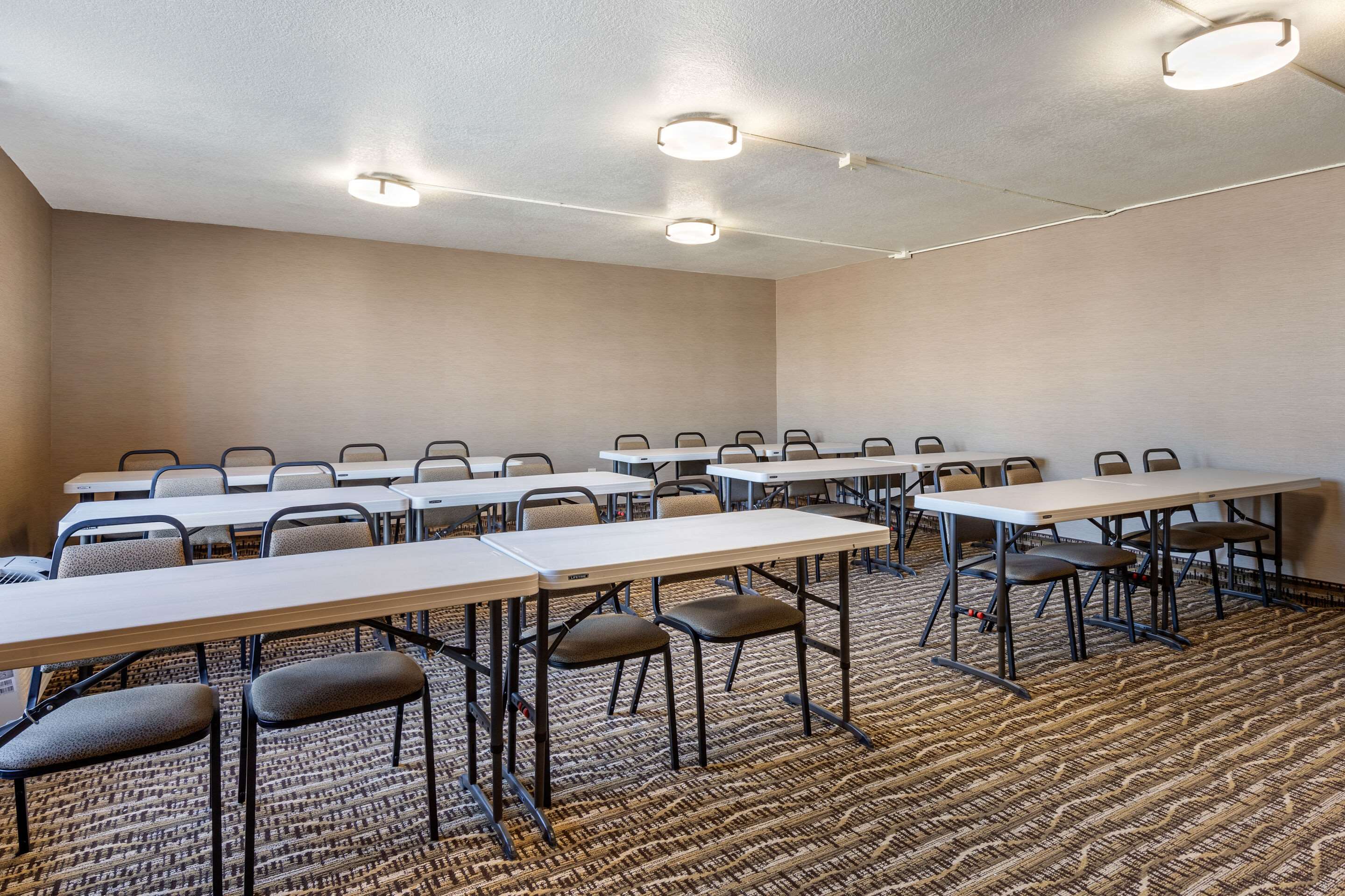 Meeting room | Comfort Inn University