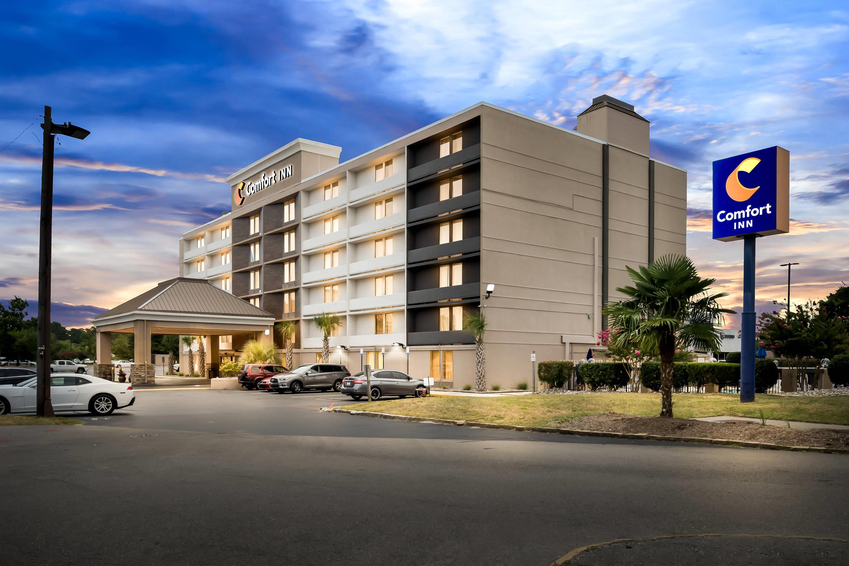 Twilight | Comfort Inn University