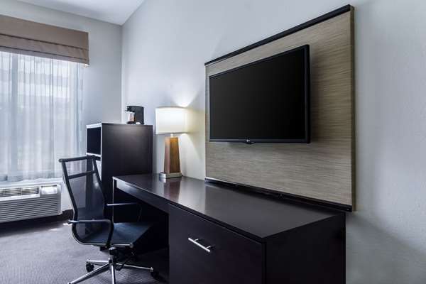  - Sleep Inn & Suites Smithfield - I-95, Exit 95