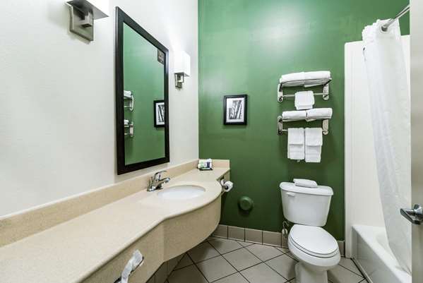  - Sleep Inn & Suites Smithfield - I-95, Exit 95