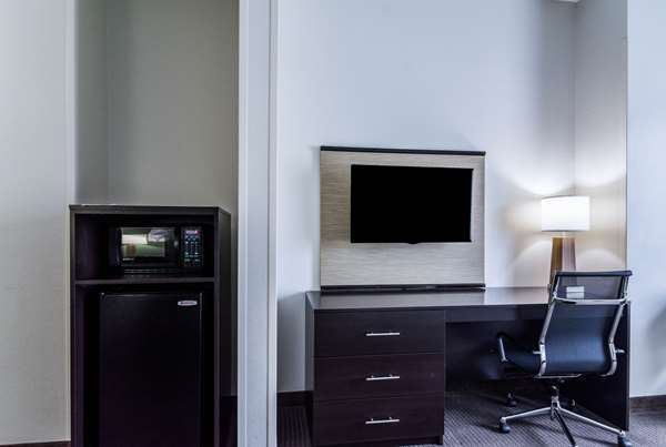 Suite - Sleep Inn & Suites Smithfield - I-95, Exit 95