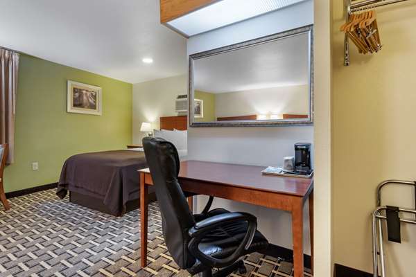  - Econo Lodge Cherokee