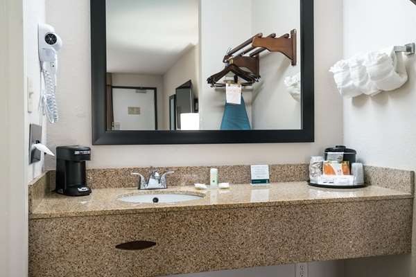 Suite - Quality Inn Greenville