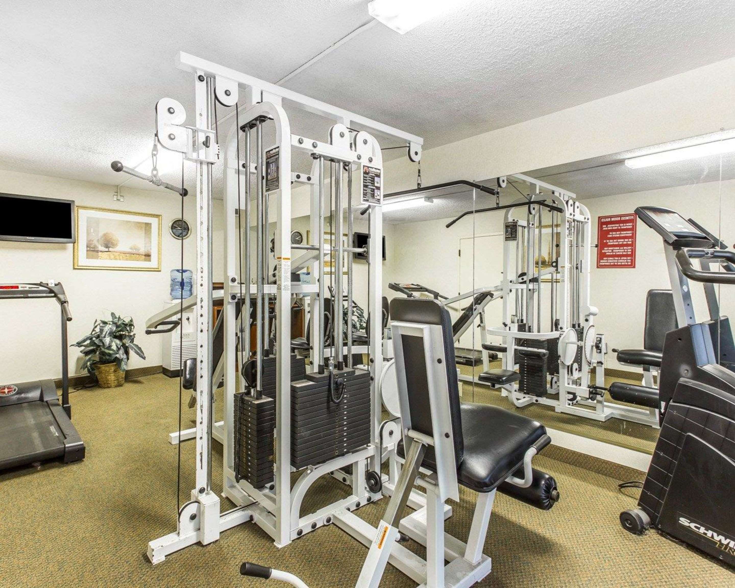 Fitness center | Quality Inn University Winston Salem