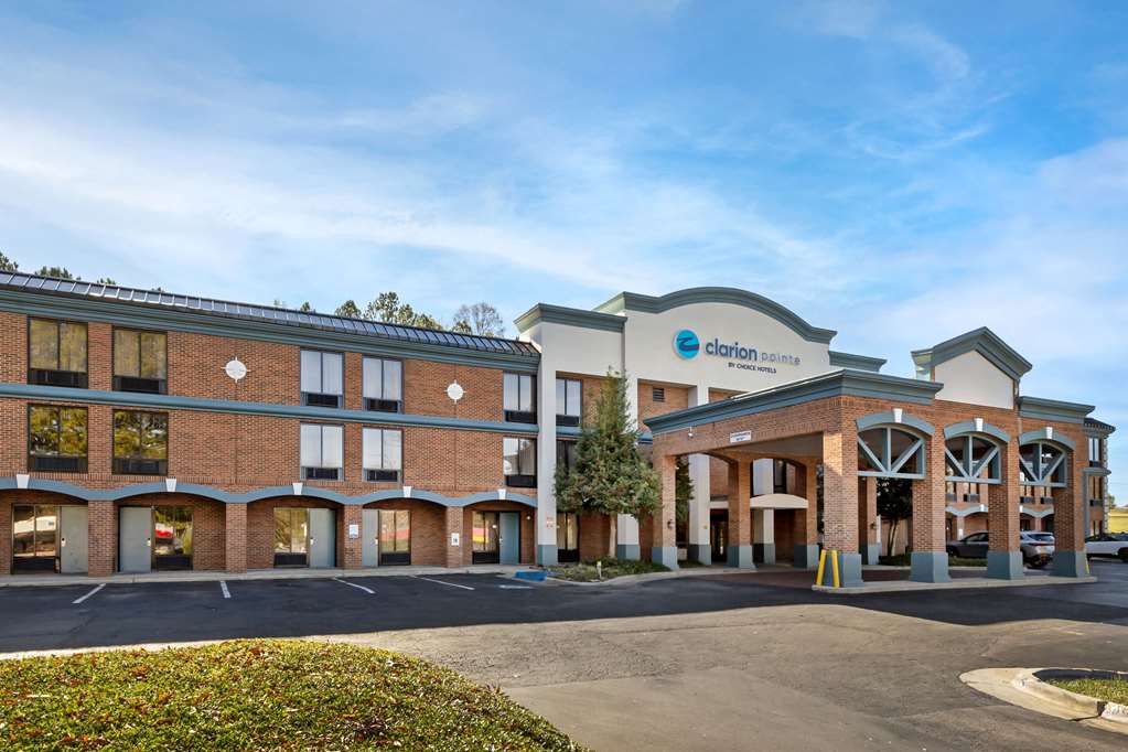 Clarion Pointe Durham