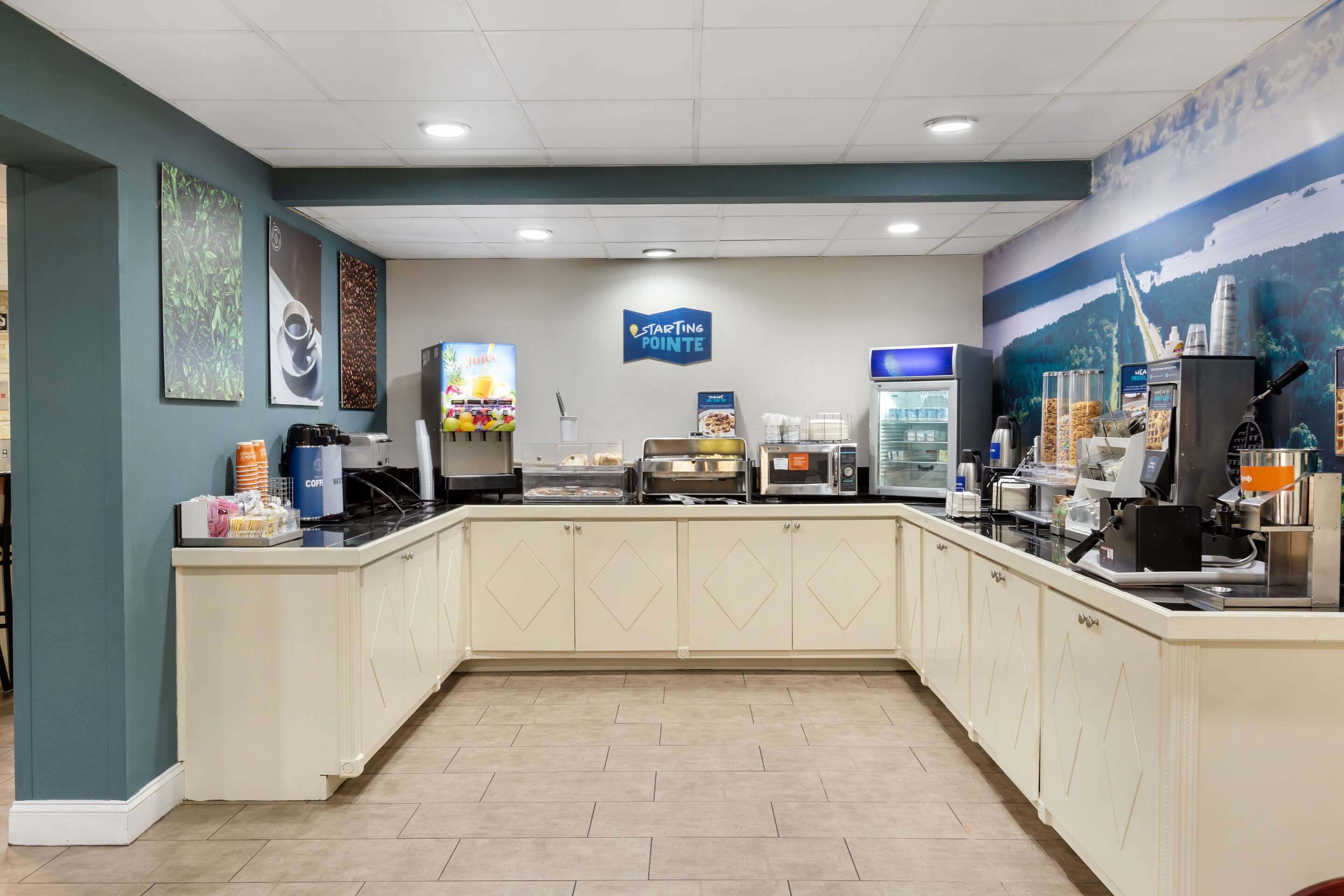 Breakfast area