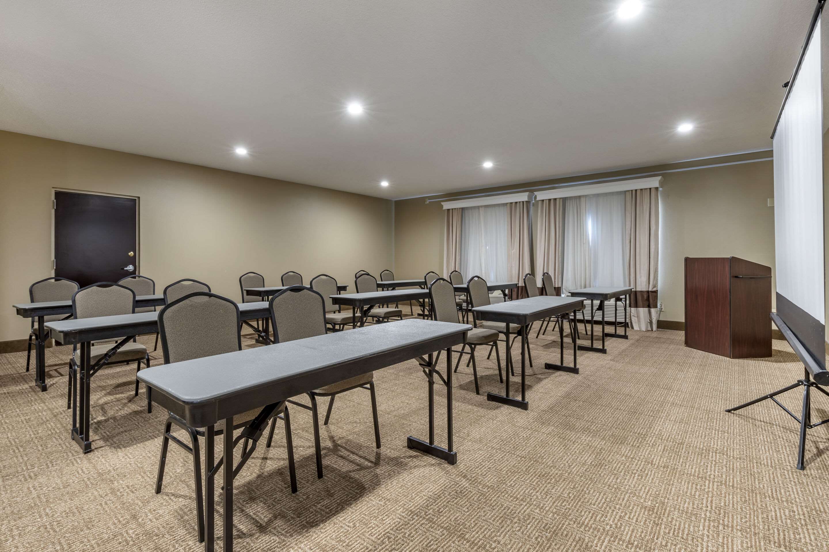 Meeting room | Comfort Inn & Suites Mocksville I-40