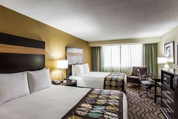  - Clarion Hotel Airport & Conference Center Charlotte - I-77, Exit 6A
