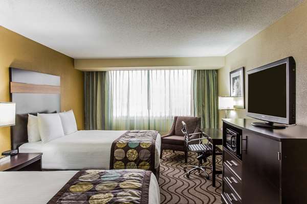  - Clarion Hotel Airport & Conference Center Charlotte - I-77, Exit 6A