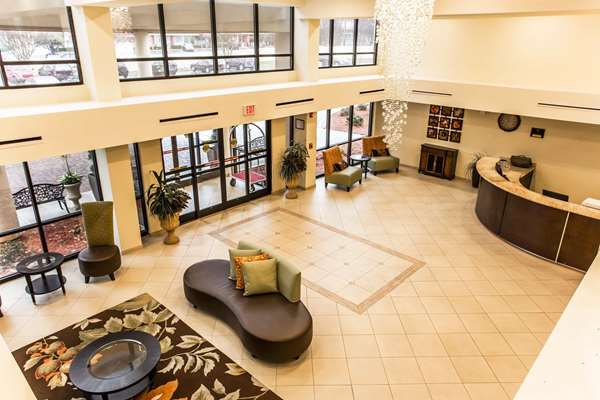  - Clarion Hotel Airport & Conference Center Charlotte - I-77, Exit 6A