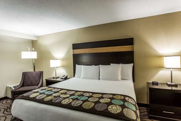  - Clarion Hotel Airport & Conference Center Charlotte - I-77, Exit 6A
